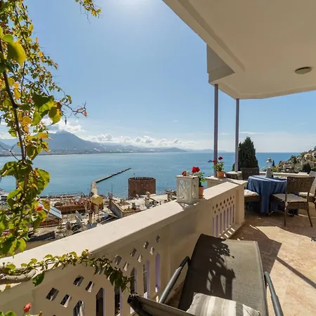 In The Hearth Of City, Seaview. * Alanya