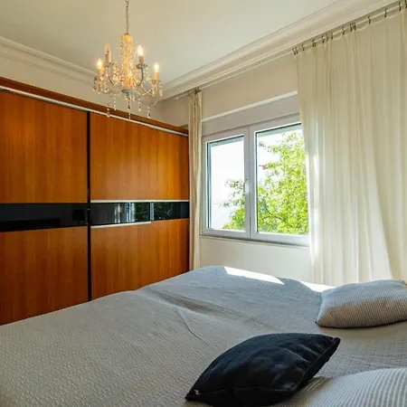 In The Hearth Of City, Seaview. Apartment *